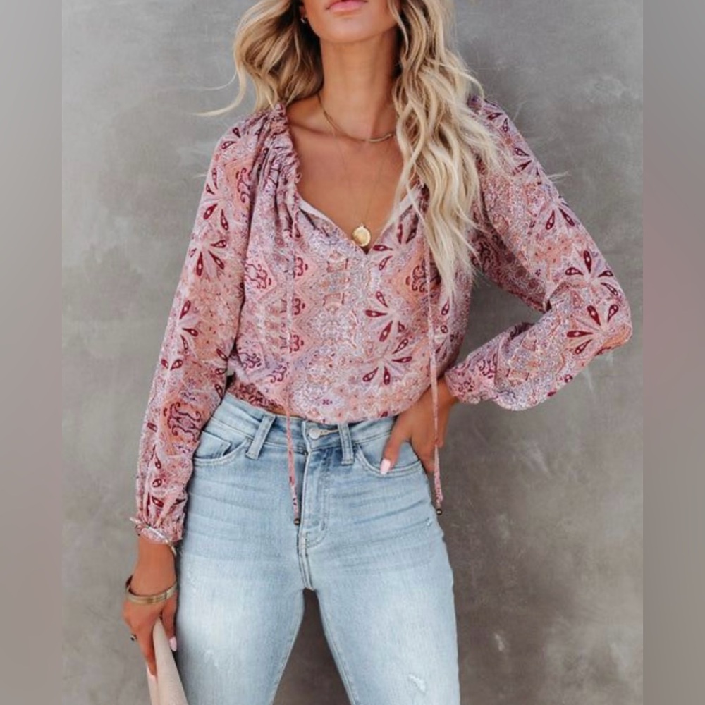 Vici Paisley Blouse in Pink and Purple NWOT Size small